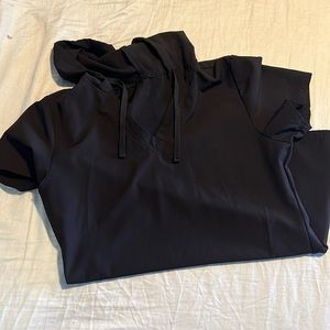 Black scrub top w/ hood